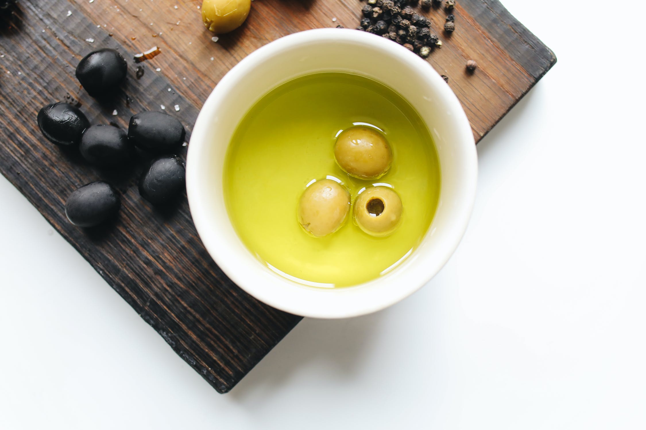 Combine the Power of Olive Oil, Garlic & More! (The Health Trifecta’s 3 Ways)